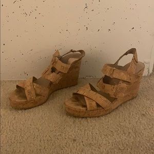 Cork wedges with gold accent